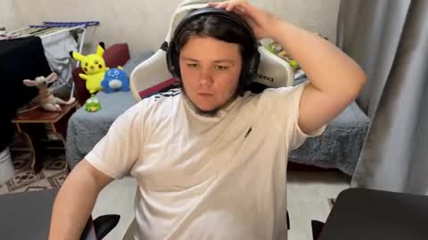 desiredude9 online show from October 2025 06:25:02 PM