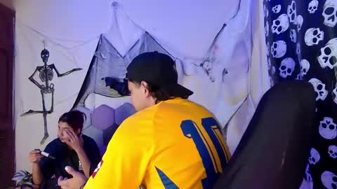 TORI AND MR. BEAR online show from October 2025 12:17:02 PM