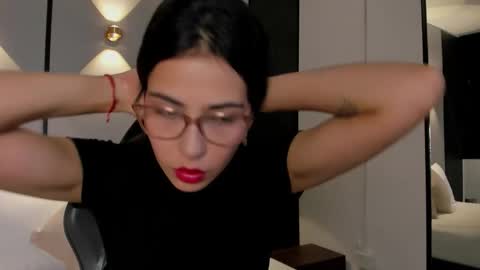 desire online show from October 2025 12:19:02 PM