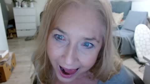 S O F I A online show from December 2024 12:42:01 PM