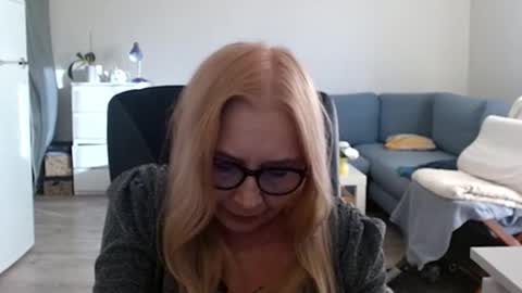 S O F I A online show from February 2025 02:41:01 PM