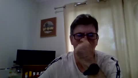 Desmon1958 online show from April 2026 10:40:02 PM