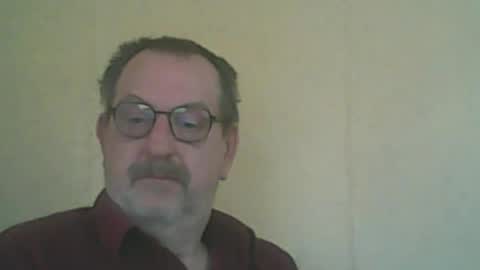 Snapshot of destelp chatting on April 2026 11:02:02 AM destelp online show from April 2026 11:02:02 AM