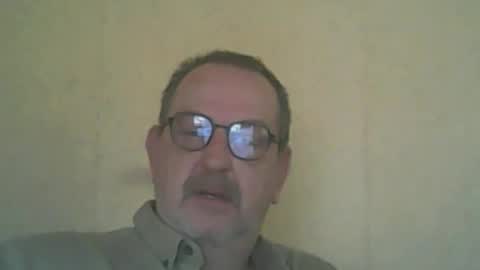 Snapshot of destelp chatting on May 2026 08:42:01 AM destelp online show from May 2026 08:42:01 AM