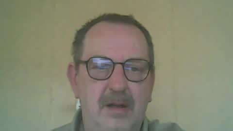 Snapshot of destelp chatting on May 2026 11:07:01 AM destelp online show from May 2026 11:07:01 AM