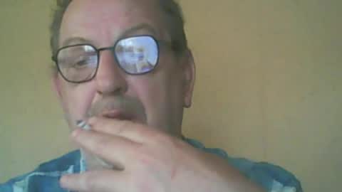 Snapshot of destelp chatting on June 2026 11:27:01 AM destelp online show from June 2026 11:27:01 AM