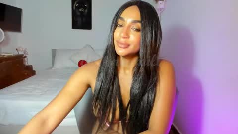 Destinne Mill online show from February 2025 02:57:02 PM