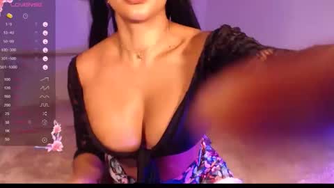 Destinne Mill online show from April 2026 11:24:02 AM