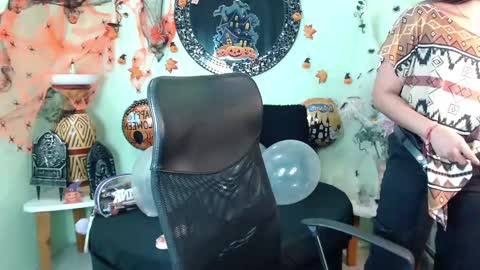 Destiny online show from October 2025 12:17:02 PM