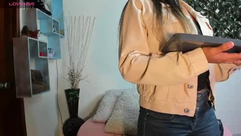 Destiny online show from April 2026 12:19:02 PM