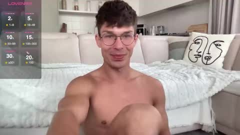 INSTAGRAM justmichaelross online show from October 2025 05:59:02 AM