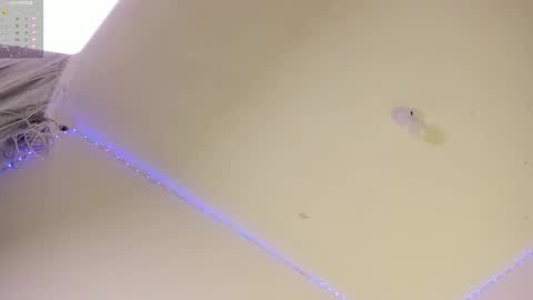 desty_y online show from October 2025 12:49:02 AM