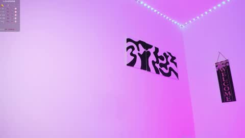 desty_y online show from October 2025 09:04:02 PM