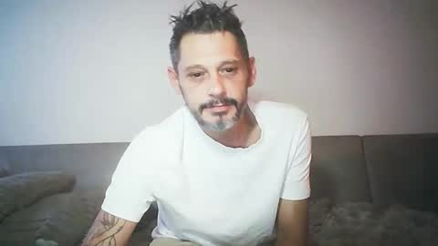 deuxamoureuxhot online show from April 2026 06:42:01 PM