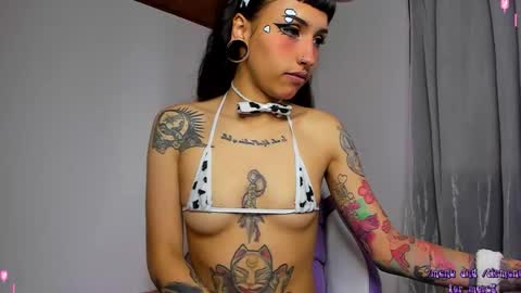 Snapshot of devadoll chatting on September 2025 08:10:01 PM Gi HELP ME REACH 50 THUMPS UP 3 online show from September 2025 08:10:01 PM