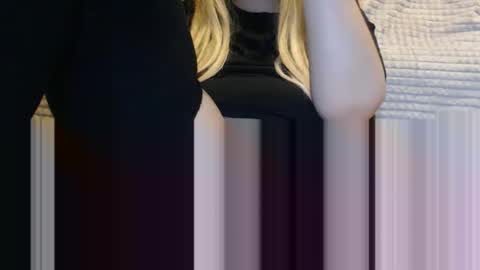 Lynn online show from February 2026 06:09:01 PM