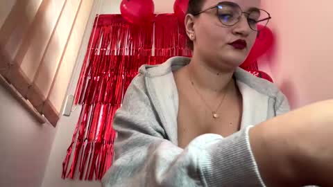 Anna online show from February 2025 12:14:02 PM