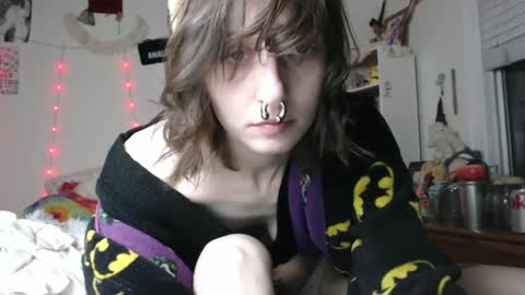 Snapshot of devilg1rl chatting on December 2024 02:35:02 AM poutyangel online show from December 2024 02:35:02 AM