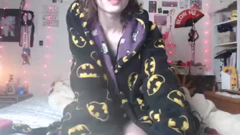 Snapshot of devilg1rl chatting on January 2025 05:25:02 AM poutyangel online show from January 2025 05:25:02 AM