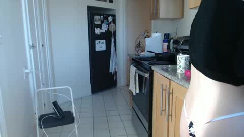 Snapshot of devilg1rl chatting on February 2025 12:19:02 AM poutyangel online show from February 2025 12:19:02 AM