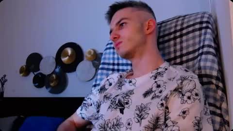 devin_ho online show from January 2026 12:59:01 AM