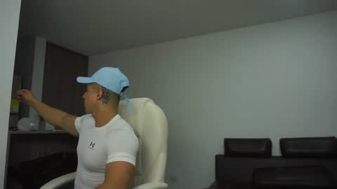 Devin Hunter online show from December 2024 01:47:02 AM