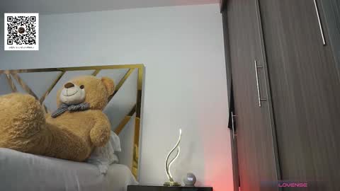 Devin Hunter online show from November 2025 02:50:02 PM