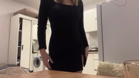 Mira online show from November 2025 06:21:02 PM