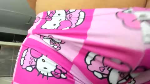 thumb up me please its important online show from September 2025 10:07:01 AM