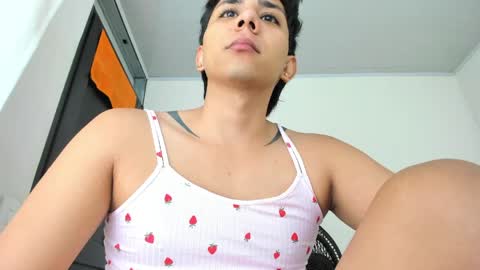 thumb up me please its important online show from April 2026 09:18:01 AM