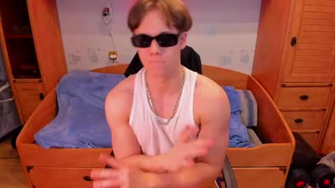 Dexter online show from May 2026 07:01:02 PM