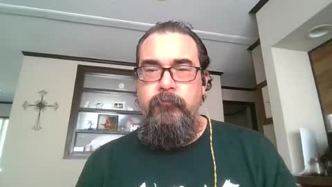 Snapshot of dexterbanana chatting on July 2026 10:01:02 PM Mike Sounde online show from July 2026 10:01:02 PM