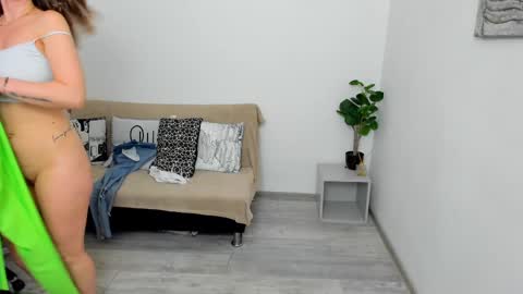 Deya online show from February 2025 11:26:02 PM