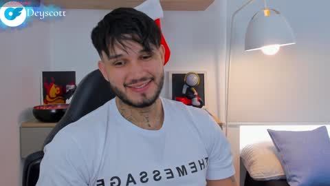 JULIAN online show from December 2024 05:07:02 PM