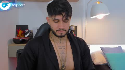 JULIAN online show from January 2025 08:15:01 PM