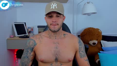 JULIAN online show from February 2025 01:20:01 AM