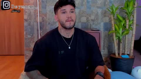 JULIAN online show from October 2025 04:37:01 PM