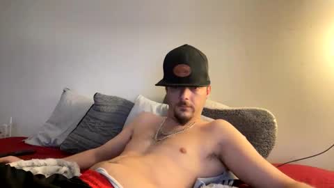 dharbison23 online show from October 2025 02:18:02 PM