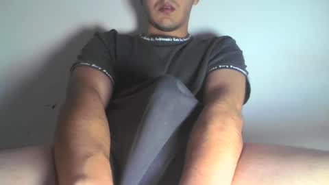 Snapshot of di_carter chatting on April 2026 08:33:01 PM Carter online show from April 2026 08:33:01 PM