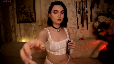 Diana Di Honey online show from February 2025 12:06:02 PM