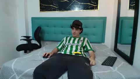   online show from October 2025 08:10:01 PM