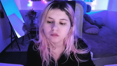 Dia online show from February 2026 07:59:02 PM