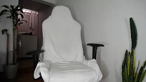 MaSSimo online show from February 2025 07:49:02 PM