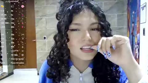 Snapshot of diamond_curls05 chatting on August 2026 03:58:02 PM DiamondCurls online show from August 2026 03:58:02 PM