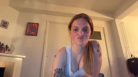 diamonddenisax online show from April 2026 07:06:02 PM