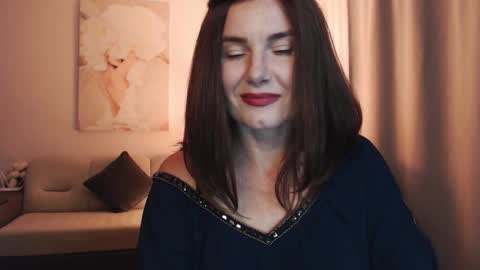 Diana DeLua online show from September 2025 03:55:01 PM