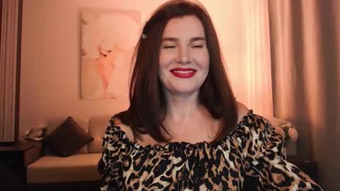 Diana DeLua online show from October 2025 06:17:02 PM