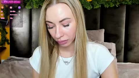 Diana  online show from January 2025 05:08:02 AM