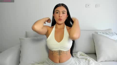 Snapshot of diana_jones_ chatting on May 2026 07:23:02 PM POCA online show from May 2026 07:23:02 PM
