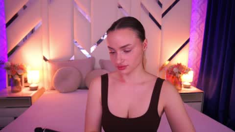 diana_nova online show from April 2026 06:19:01 AM